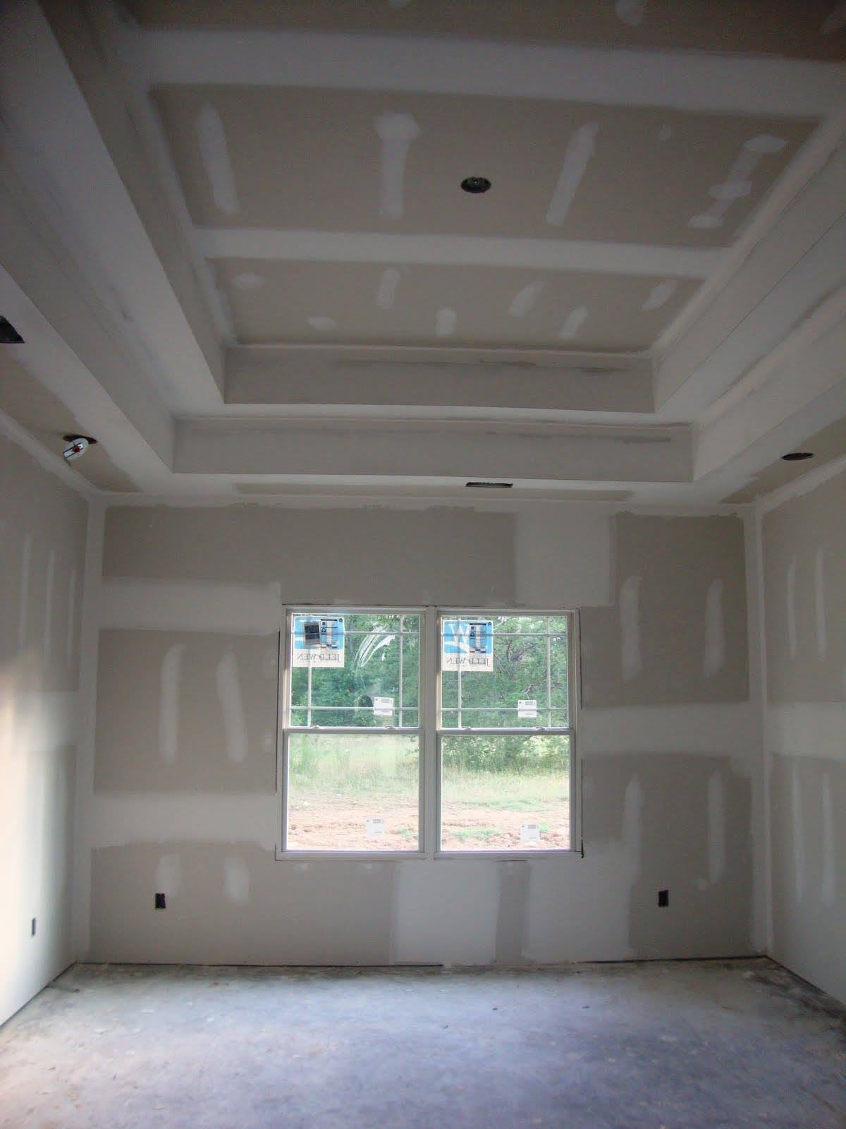 Drywall finishing in a new interior room